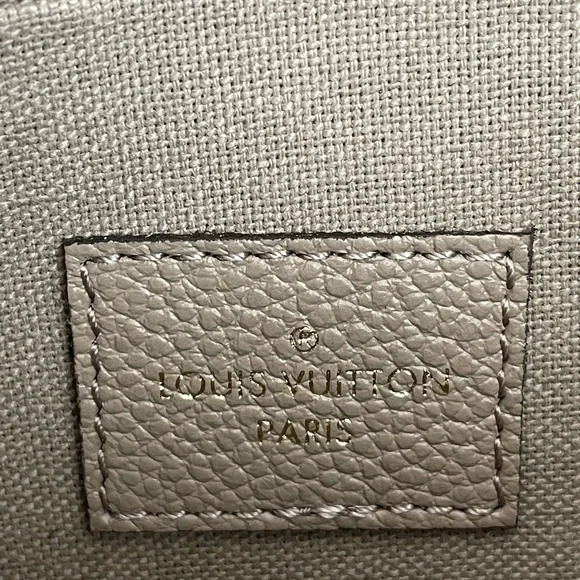 ❌SOLD❌ Authentic Louis Vuitton Felicie Pochette Empreinte Turtledove Crossbody - Picture 13 of 14